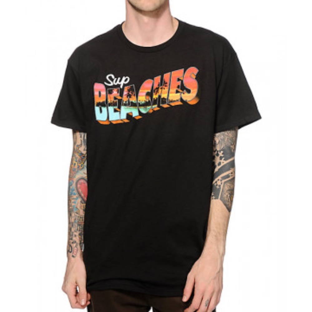 SUP BEACHES GRAPHIC TEE